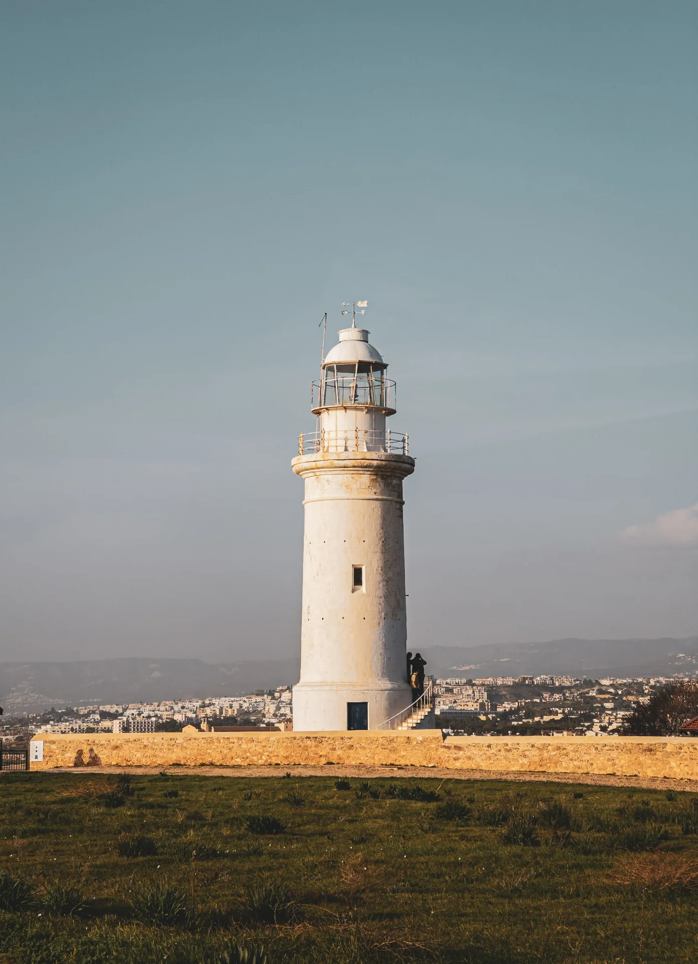 Paphos világítótornya a régészeti park közelében.